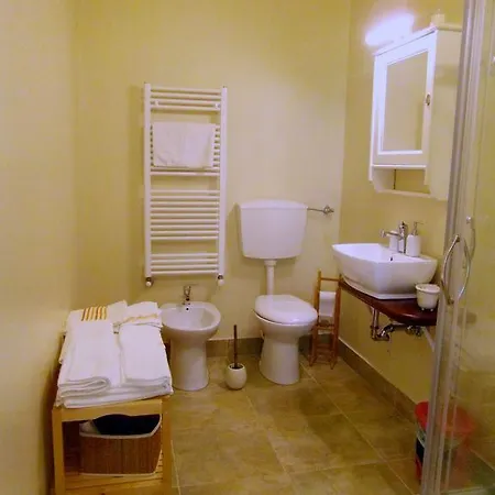 Nocleg ze śniadaniem In *